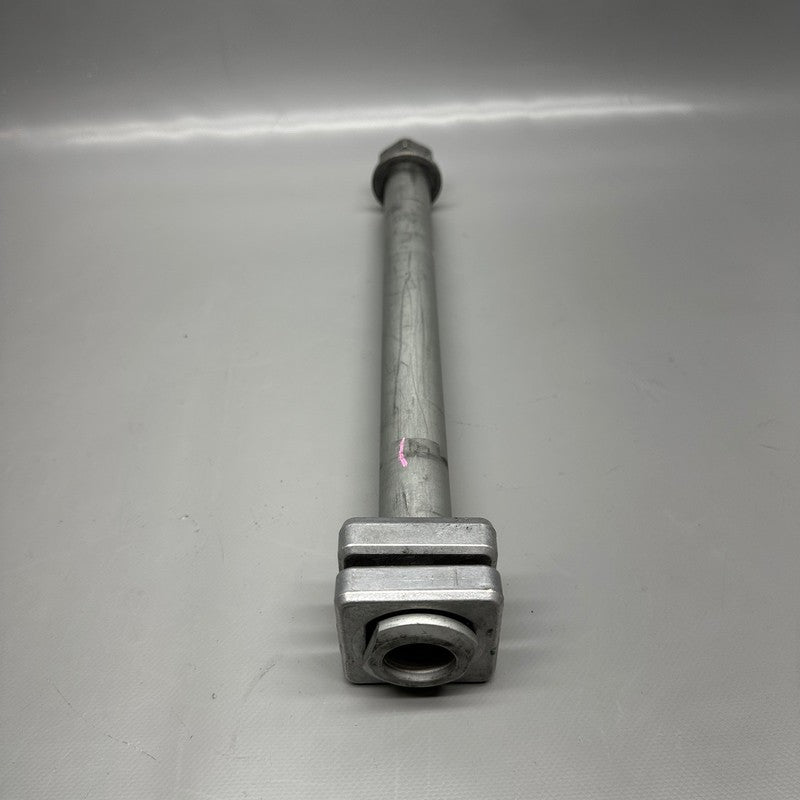 S1000RR BMW S1000RR AXLE REAR 2018 2019 2020 2021 2022 OEM