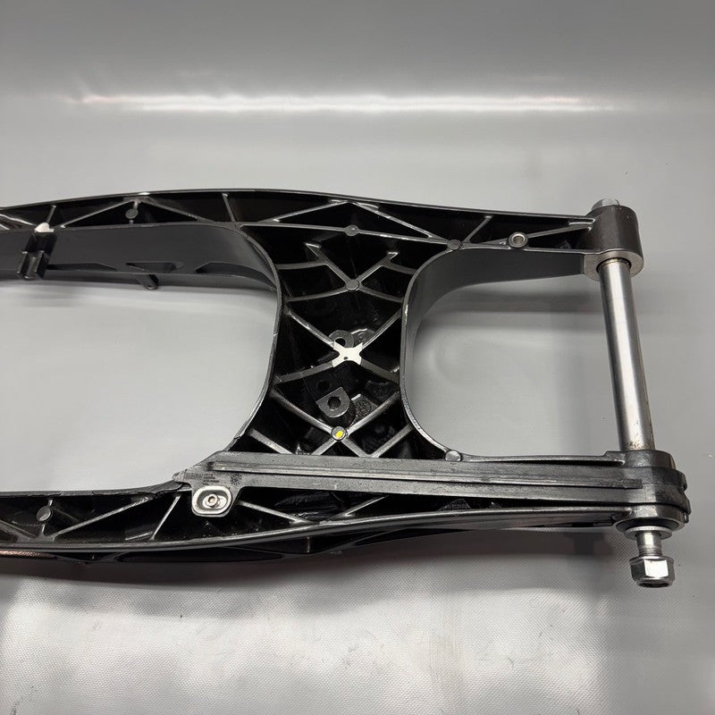 BMW G310R US SWING ARM 2016 2017 2018 2019 2020 OEM 8554126