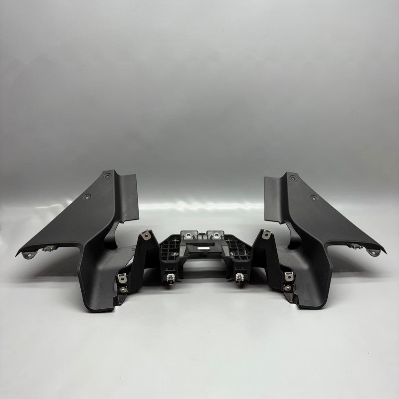 9899420 BMW R18 TRANSCONTINENTAL FRONT PANEL CARRIER 2020 2021 2022 2023 2024 OEM