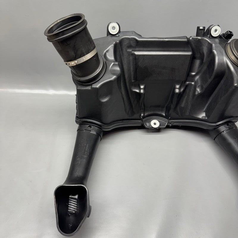 7726793 BMW R1250RT AIRBOX FILTER HOUSING 2013-2018 2019 2020 2021 2022 2023 2024 OEM