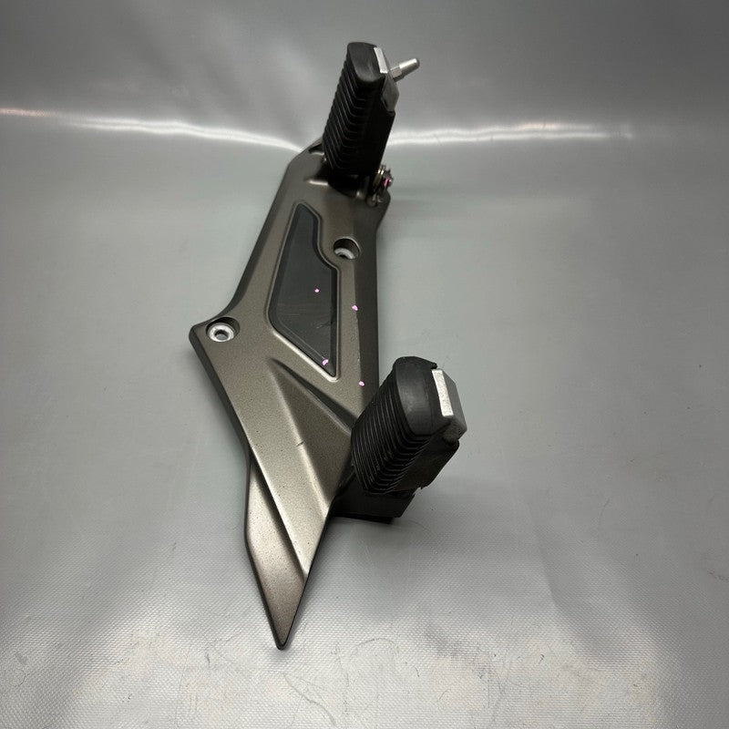 7716014 BMW K1600GT FOOTREST RIGHT 2010 2011 2012 2013 2014 2015 2016 OEM 7716014