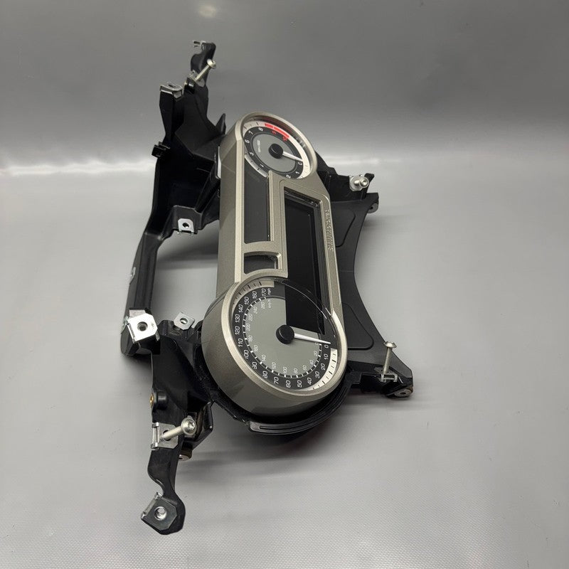 8388374 BMW K1600GTL INSTRUMENT CLUSTER 2015 2016 2017 2018 2019 2020 2021 OEM  8388374