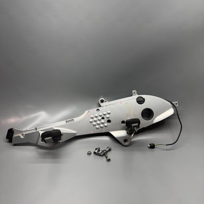 BMW R1150 RT FOOTREST PLATE RIGHT 2000 2001 2002 2003 2004 2005 2006 O