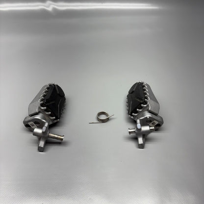 BMW R1300GS FOOTREST LEFT RIGHT 2022 2023 2024 OEM