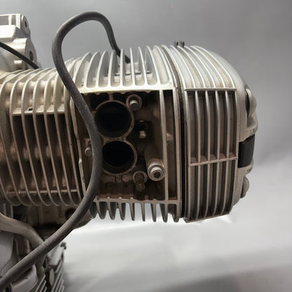 BMW R1100R ENGINE MOTOR  1195 OEM 23198 MILES