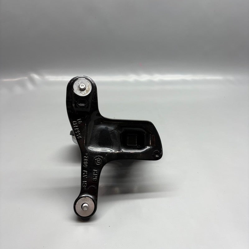 9467719 BMW R18 TRANSCONTINENTAL FOOTREST PLATE LEFT REAR 2020 2021 2022 2023 2024 OEM