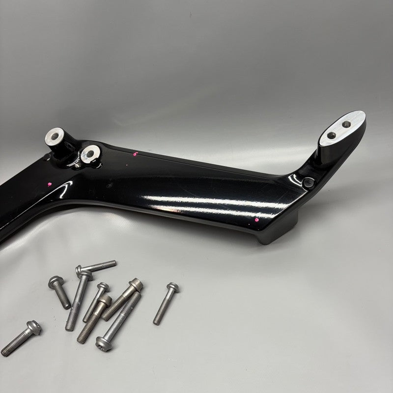 BMW R18 TRANSCONTINENTAL TRUNK SUPPORT BRACKET RIGHT 2020-2023 2024 OE