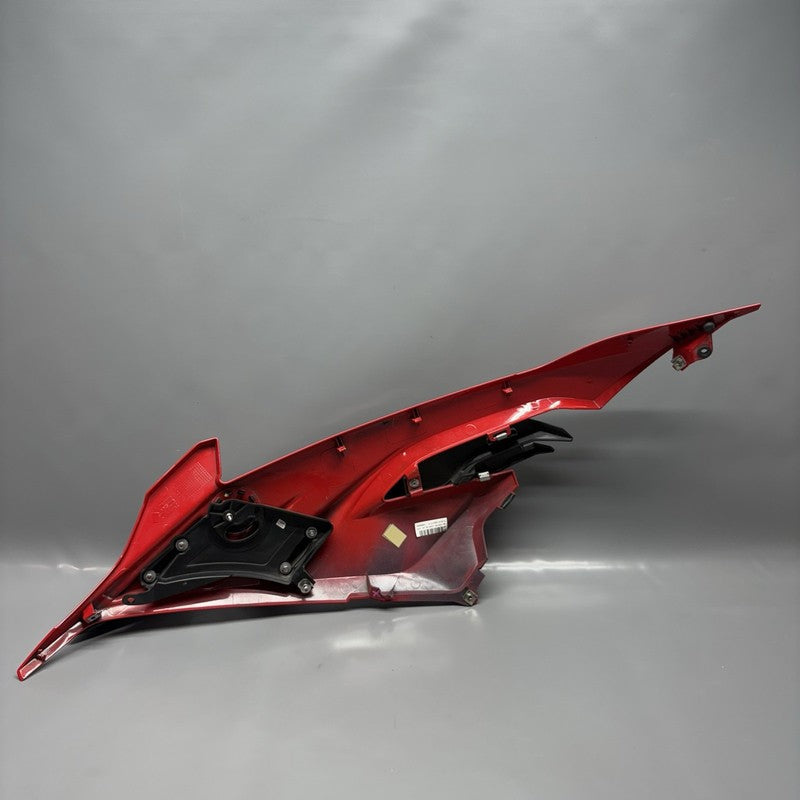 s1000rr BMW S1000RR SIDE TRIM PANEL WITH WINGLET RIGHT 2021 2022 2023 2024 OEM DAMAGED