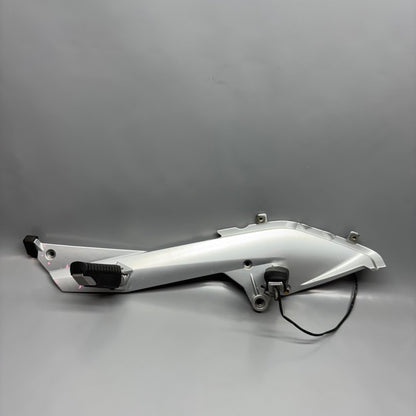 BMW R1200 RT FOOTPEG PLATE RIGHT 2005 2006 2007 2008 2009 OEM 7675290