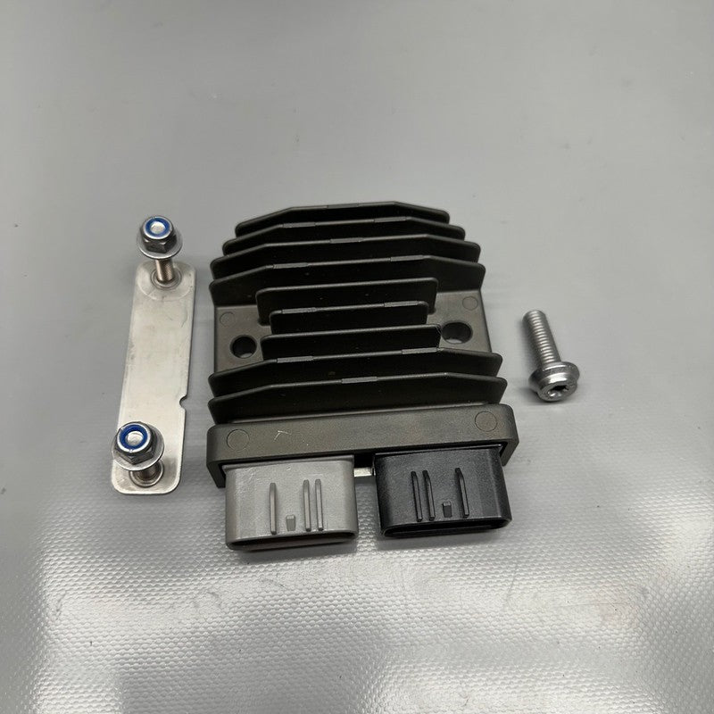BMW M1000R RECTIFIER VOLTAGE REGULATOR 2021 2022 2023 2024 OEM 9467618
