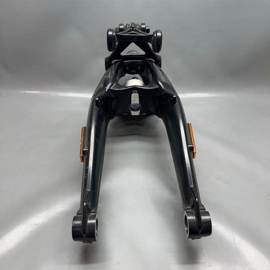7717732 BMW K1600GTL FRONT SWINGARM WHEEL CARRIER 2015 2016 2017 2018 2019 2020 2021 OEM