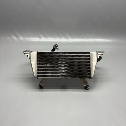 8356805 BMW S1000R OIL COOLER 2020 2021 2022 2023 2024 2025 OEM 8356805