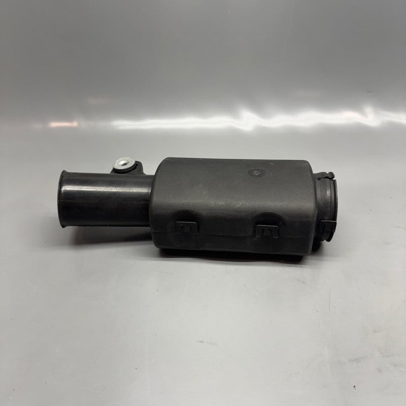 BMW K 1200LT INTAKE TUBE WITH CUP 2005 2006 2007 2008 2009 OEM 7675767