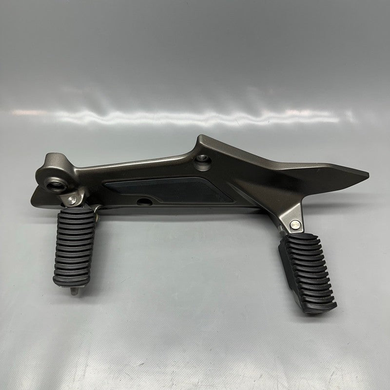 7716013 BMW K1600GT FOOTREST LEFT 2010 2011 2012 2013 2014 2015 2016 OEM 7716013