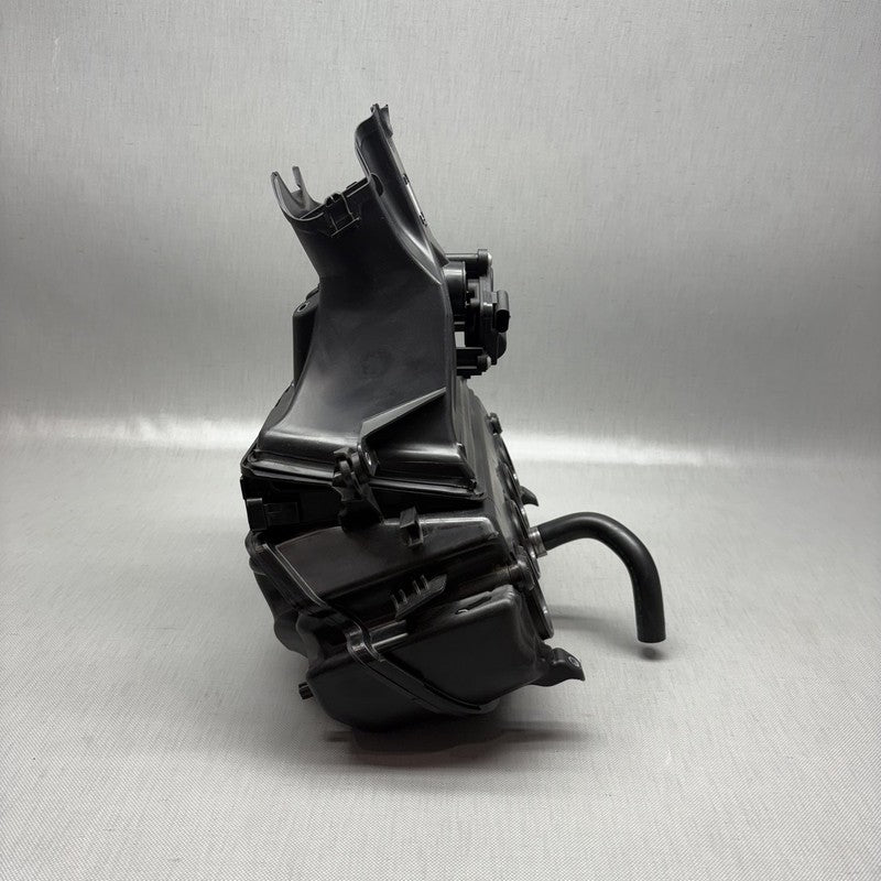 8567803 BMW S1000RR AIR INTAKE CLEANER BOX 2019 2020 2021 2022 2023 2024 OEM 8567803