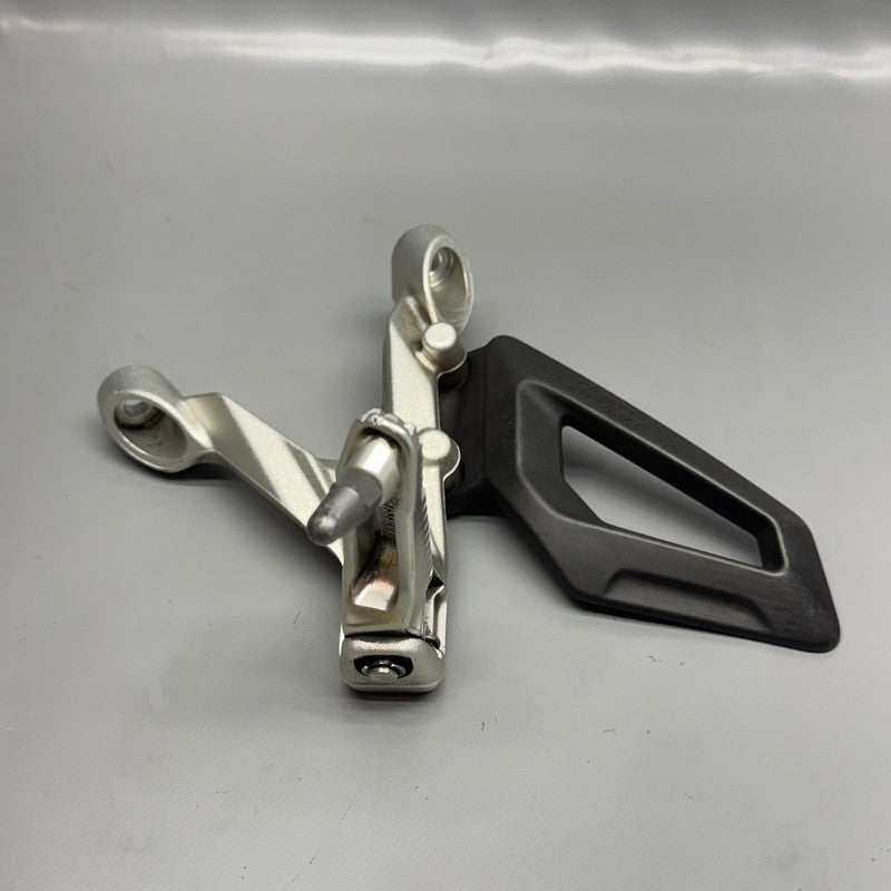 BMW S1000RR K67 FOOTREST PLATE LEFT 2018 2019 2020 2021 2022 2023 2024