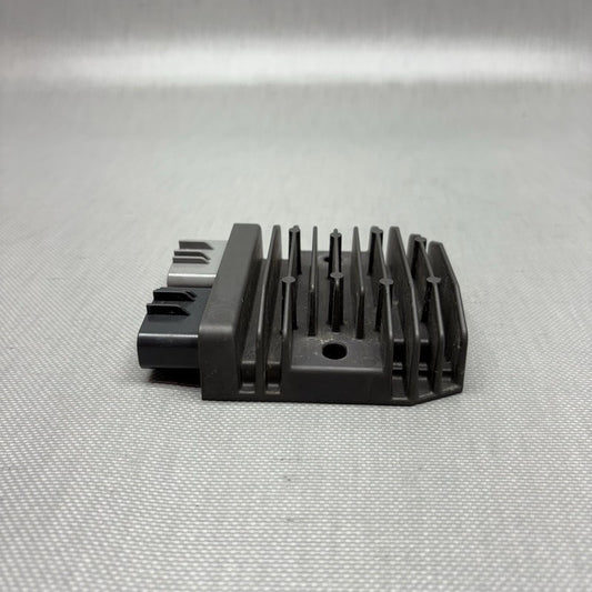 7718422 BMW C 650 SPORT VOLTAGE REGULATOR 2014 2015 2016 2017 2018 2019 2020 OEM 7718422