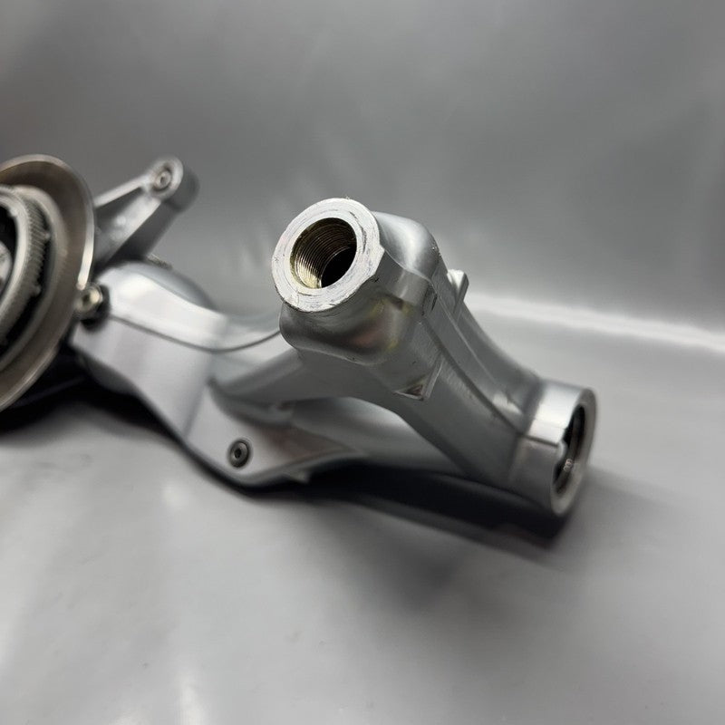 K 1200LT BMW K 1200LT REAR AXLE DRIVE SWINGING ARM 2005 2006 2007 2008 OEM