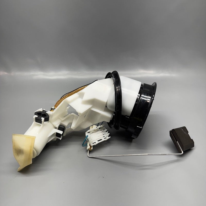 BMW K1600GTL FUEL PUMP 2015 2016 2017 2018 2019 2020 2021 OEM