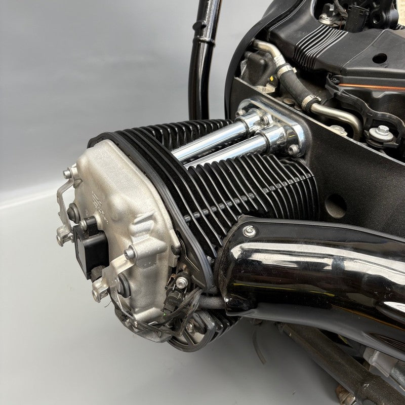 BMW R18 TRANSCONTINENTAL ENGINE MOTOR 2020 2021 2022 2023 2024 2025 OE