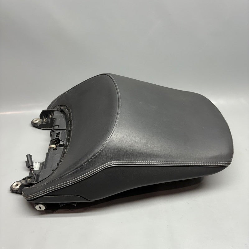 BMW K1600GT PASSENGER SEAT 2011 2012 2013 2014 2015 2016 OEM 7712119