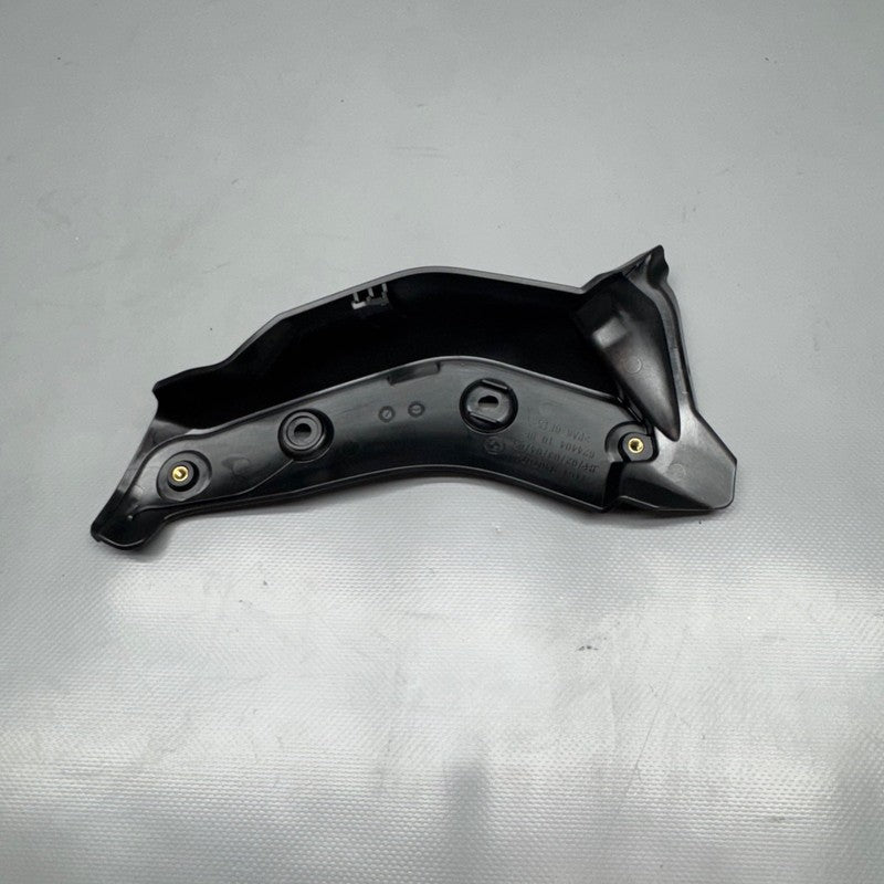 R18 TRANSCONTINENTAL BMW R18 TRANSCONTINENTAL SUCTION TUBE RIGHT 2020 2021 2022 2023 2024 2025 OEM