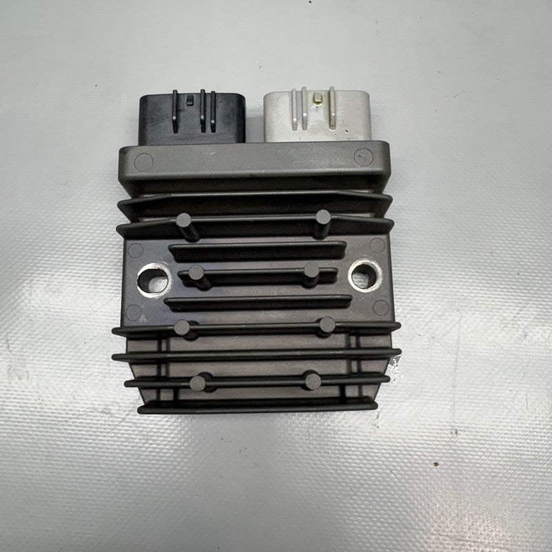 8523367 BMW R18 B VOLTAGE REGULATOR 2020 2021 2022 2023 2024 OEM 8523367