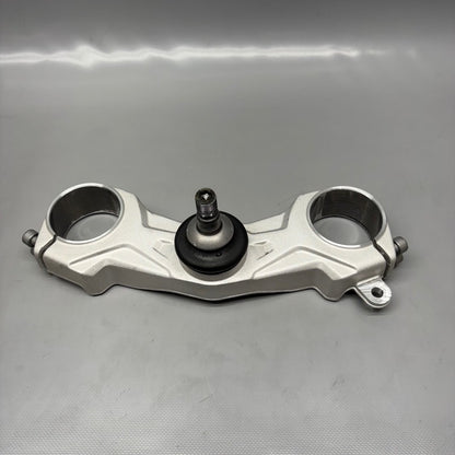 9443338 BMW R1250RT LOWER FORK CROSS BRACE 2013-2018 2019 2020 2021 2022 2023 2024 OEM