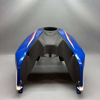 8556775 BMW G 310R TANK COVER CENTER 2019 2020 2021 2022 2023 2024 2025 OEM 8556775