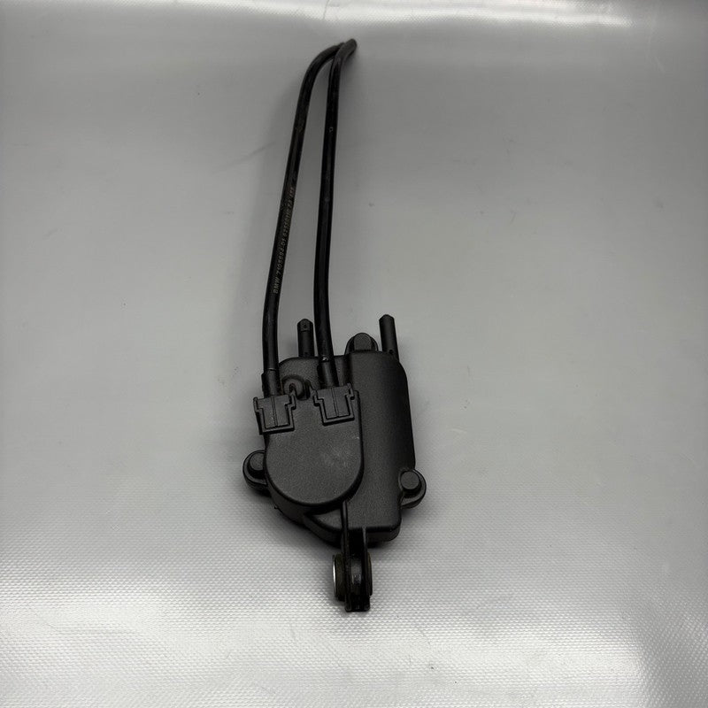 BMW M1000R EXHAUST FLAP 2021 2022 2023 2024 OEM 7105684