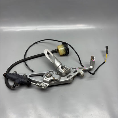 BMW K1200RS K589 REAR BRAKE MASTER CYLINDER 1996-2001 2002 2003 2004 2