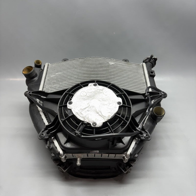 7699517 BMW K1300S RADIATOR WITH FAN  2007 08 09 10 2011 2012 2013 2014 2015 OEM 7699517