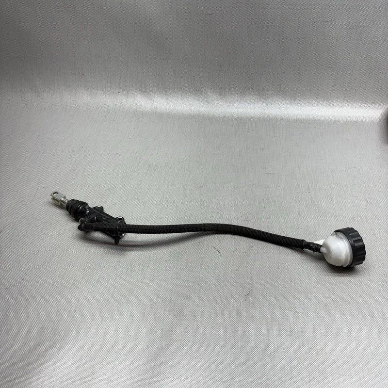 G 310R BMW G 310R REAR BRAKE MASTER CYLINDER 2016 2017 2018 2019 2020 OEM