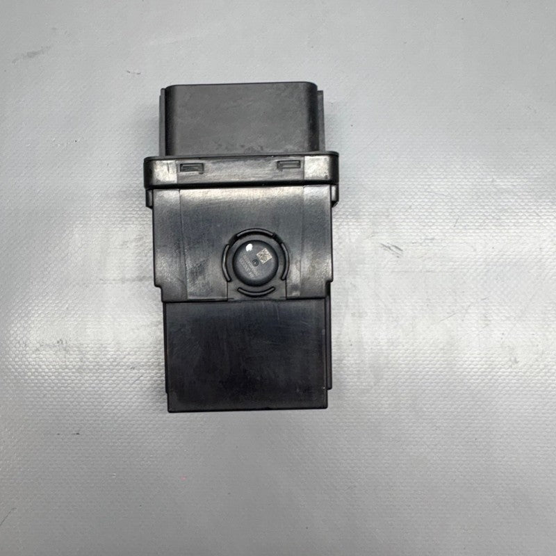 7108182 BMW R18 GENERAL MODULE LIGHT 2020 2021 2022 2023 2024 OEM 7108182