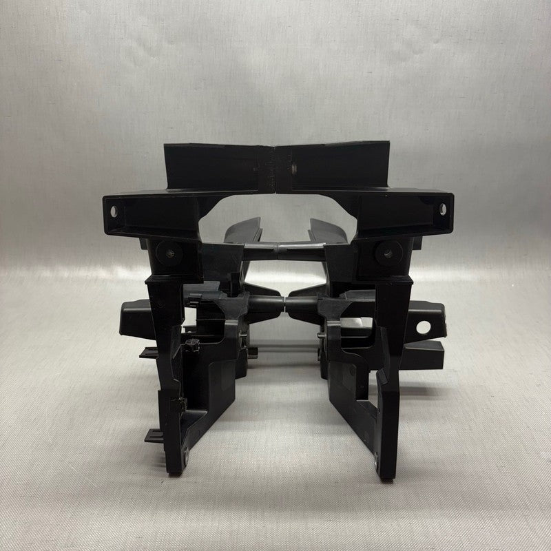 BMW C400X TRIM BRACKET FRONT 2018 2019 2020 OEM 8559389
