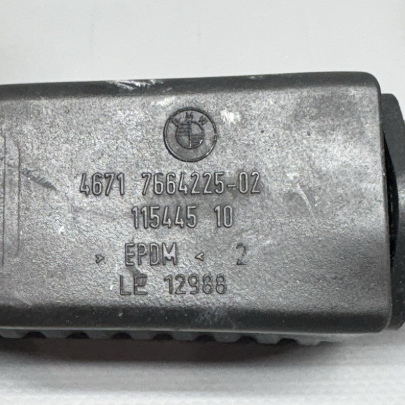 7664525 BMW R1200GS FOOTPEG RIGHT LEFT REAR 2009 2010 2011 2012 2013 OEM 7664525