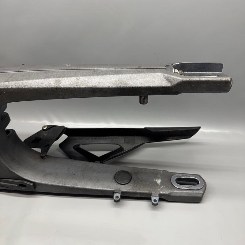 7696651 BMW G650X REAR WHEEL SWINGING ARM 2006 2007 OEM 7696651