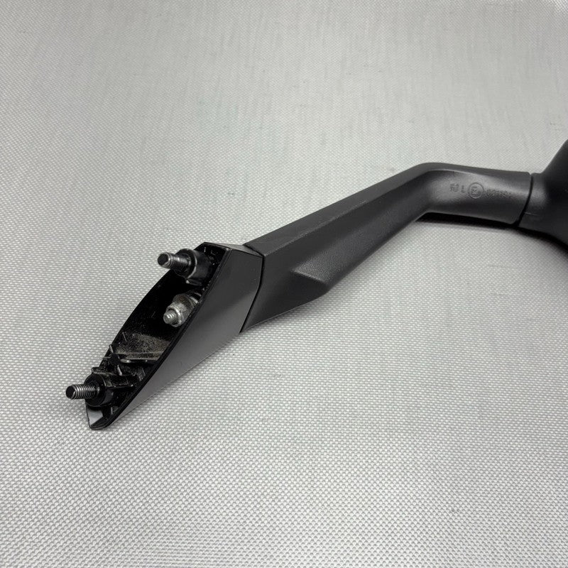 C 650 SPORT BMW C 650 SPORT MIRROR RIGHT 2014 2015 2016 2017 2018 2019 2020 OEM