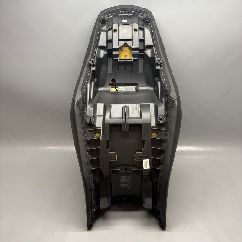 BMW K1600 BAGGER BENCH SEAT 2017 2018 2019 2020 2021 OEM 8566605