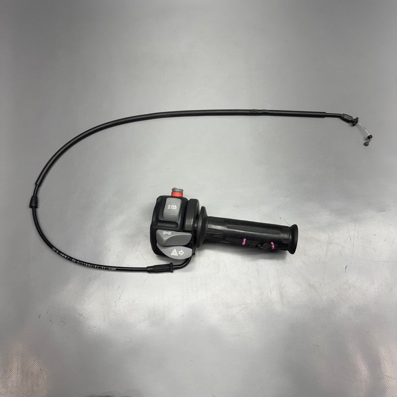F800ST BMW F800ST HANDLE GRIP RIGHT WITH SWITCH 2005 2006 2007 2008 2009 2010 2011 OEM