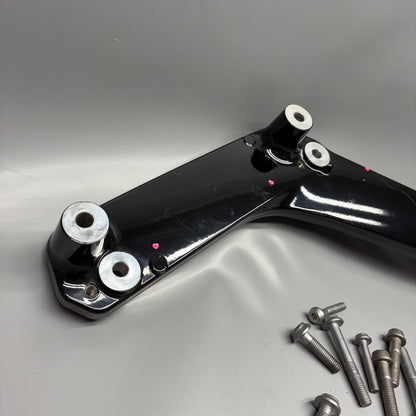 BMW R18 TRANSCONTINENTAL TRUNK SUPPORT BRACKET RIGHT 2020-2023 2024 OE