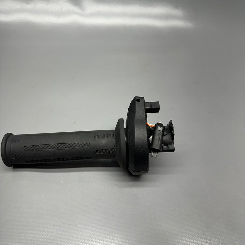 BMW M1000R THROTTLE HANDLE BAR GRIP 2021 2022 2023 2024 OEM 8552124