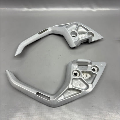 8556898 BMW G310 R GRAB RAIL BAR REAR 2016 2017 2018 2019 2020 OEM 8556898