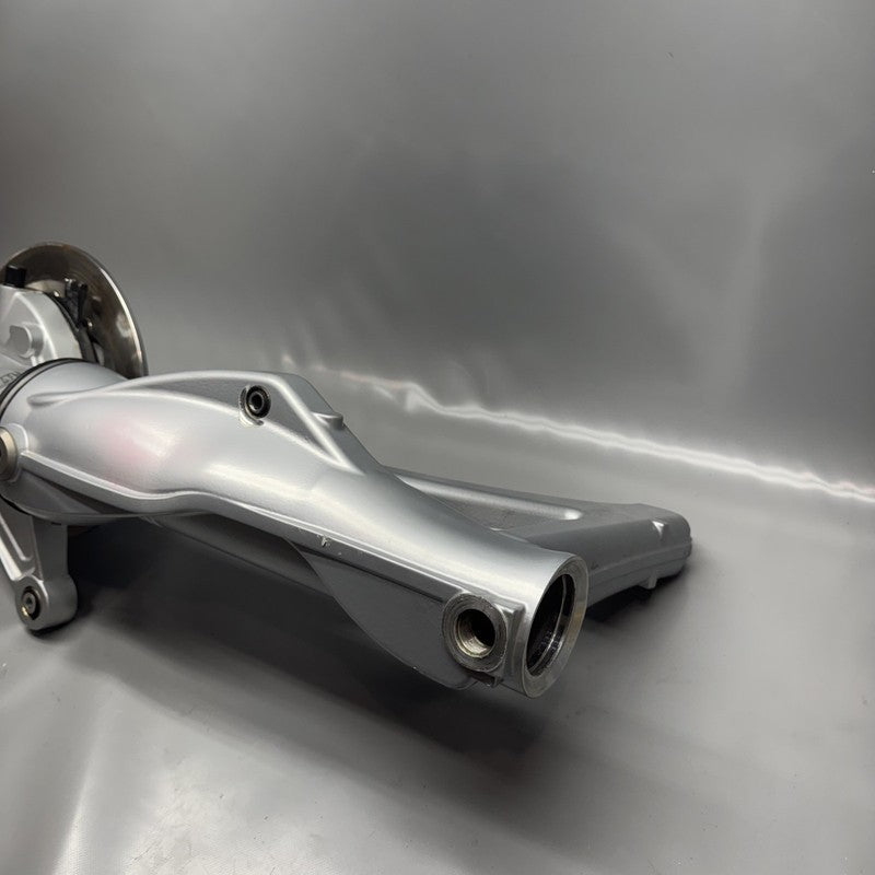 K 1200LT BMW K 1200LT REAR AXLE DRIVE SWINGING ARM 2005 2006 2007 2008 OEM