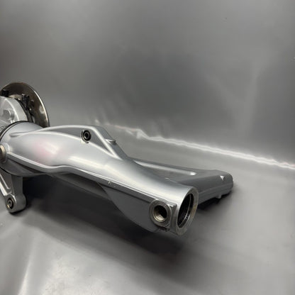 K 1200LT BMW K 1200LT REAR AXLE DRIVE SWINGING ARM 2005 2006 2007 2008 OEM