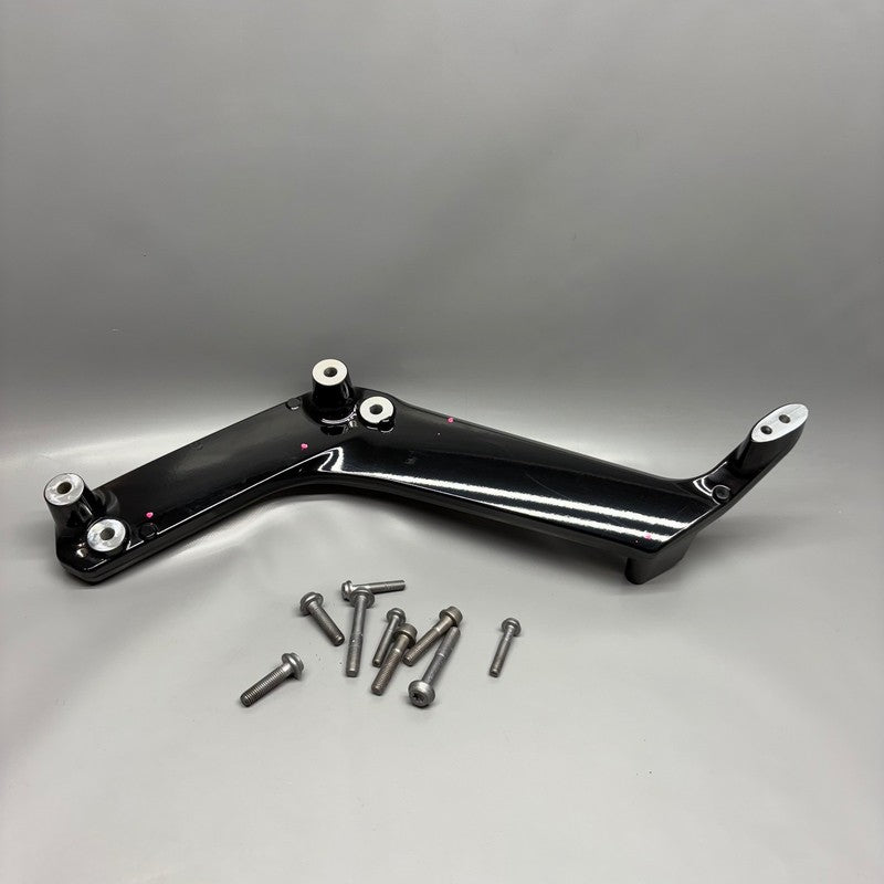BMW R18 TRANSCONTINENTAL TRUNK SUPPORT BRACKET RIGHT 2020-2023 2024 OE