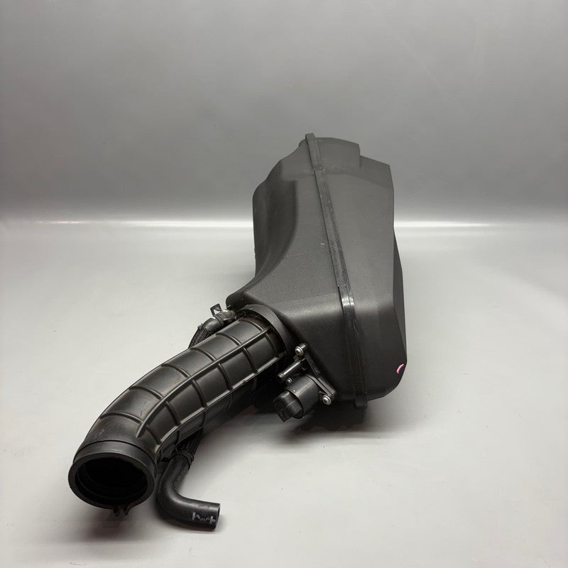 8552433 BMW C400X INTAKE MUFFLER 2018 2019 2020 OEM 8552433