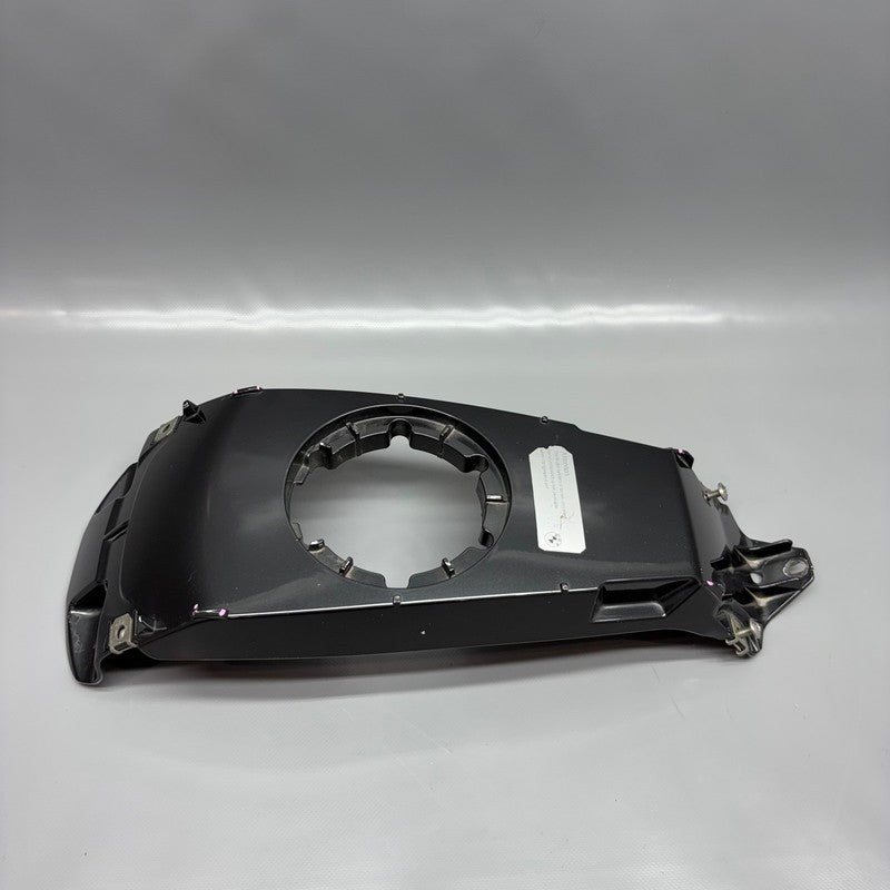 BMW R1200 RT TANK COVER CENTER 2005 2006 2007 2008 2009 OEM 7682975