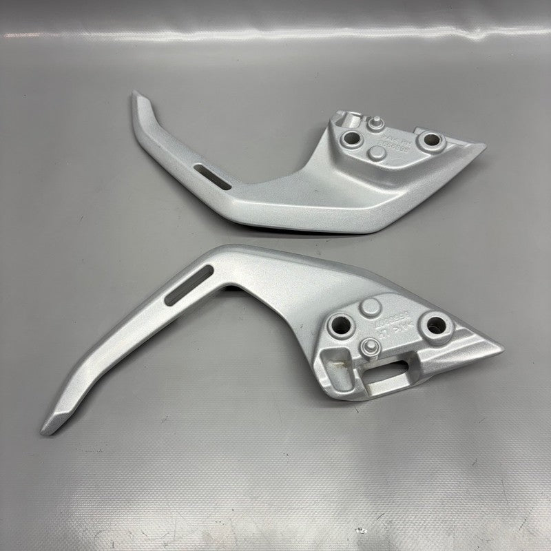 8556898 BMW G310 R GRAB RAIL BAR REAR 2016 2017 2018 2019 2020 OEM 8556898