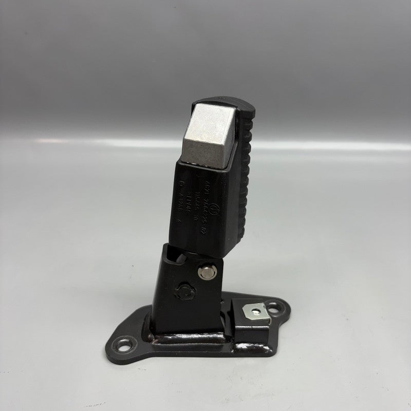 8558603 BMW C400X FOOTPEG LEFT REAR 2018 2019 2020 OEM 8558603
